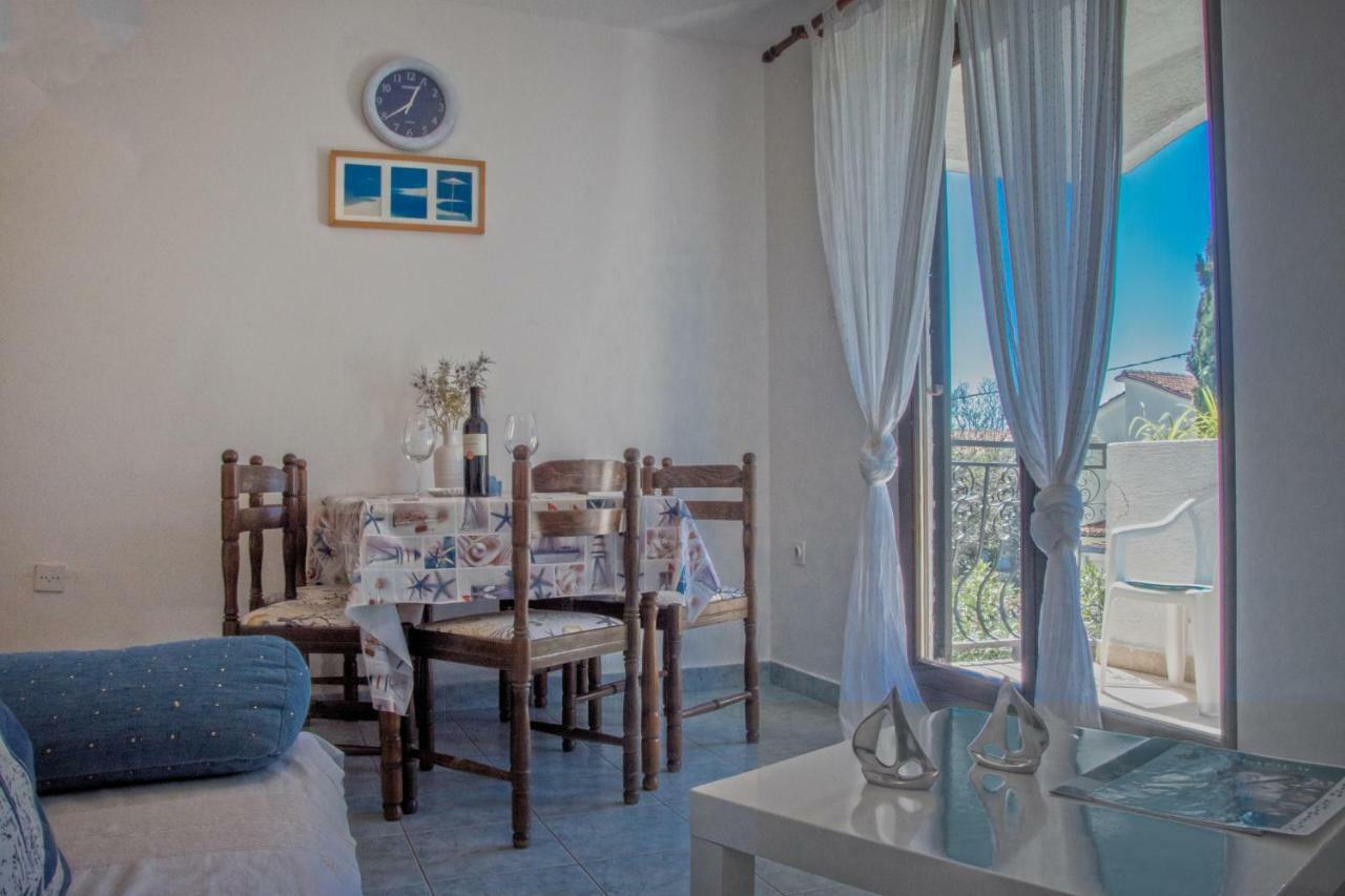 Apartments Jadranovo Bagian luar foto
