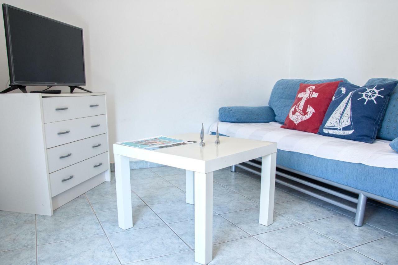 Apartments Jadranovo Bagian luar foto