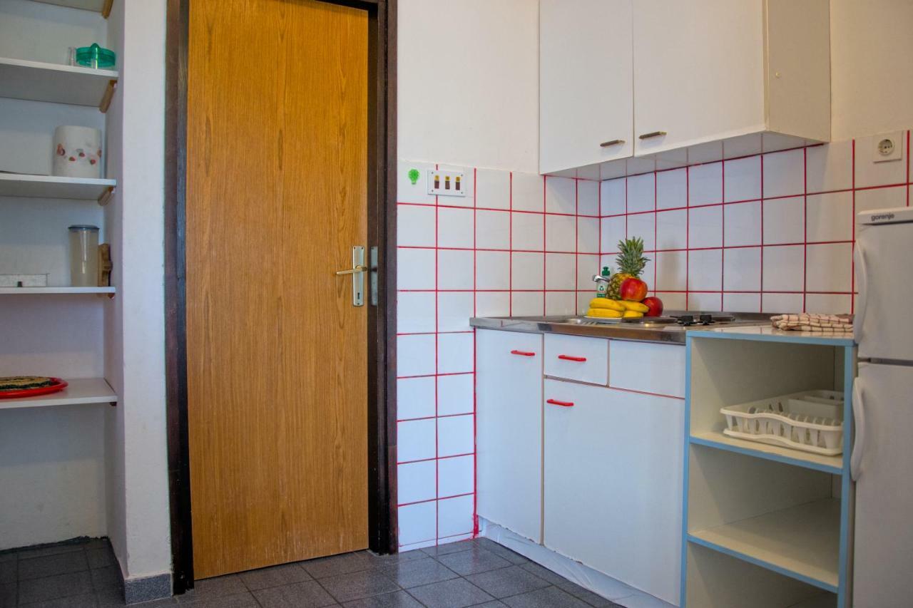 Apartments Jadranovo Bagian luar foto