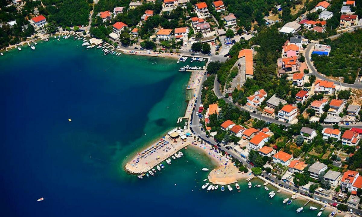 Apartments Jadranovo Bagian luar foto