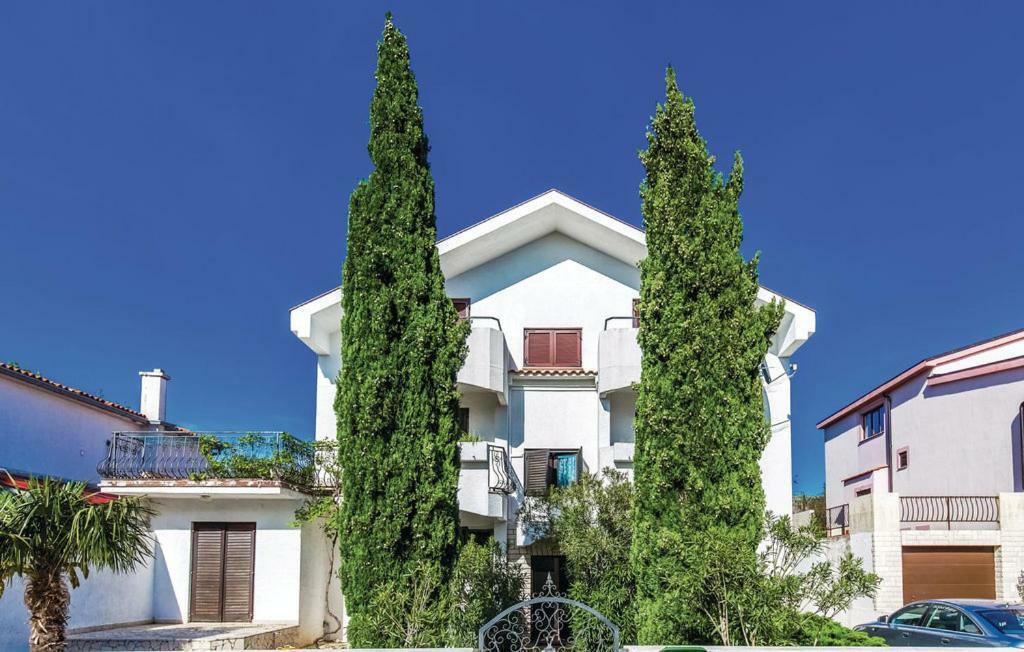 Apartments Jadranovo Bagian luar foto